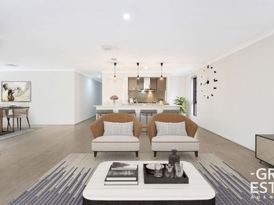 43 RANFURLIE BOULEVARD, Cranbourne West