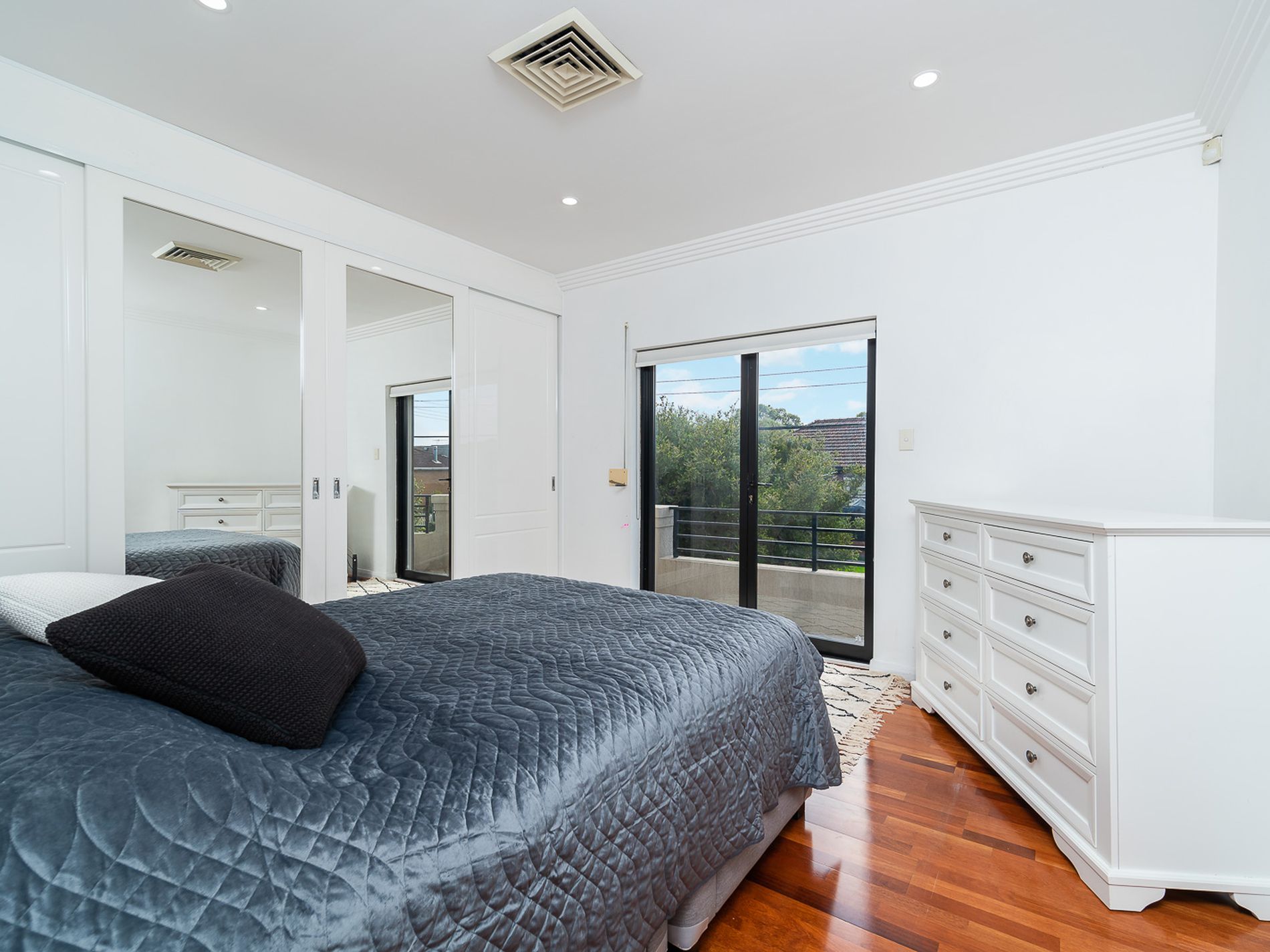 21 Albion Street, Roselands