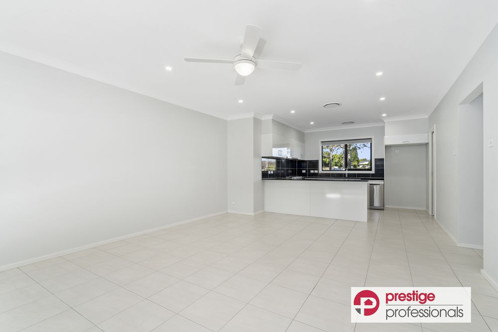8 Salamaua Crescent, Holsworthy