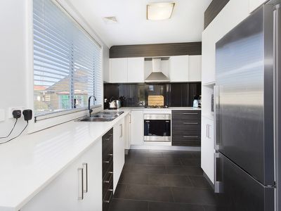 12B Joan Ave, Warilla