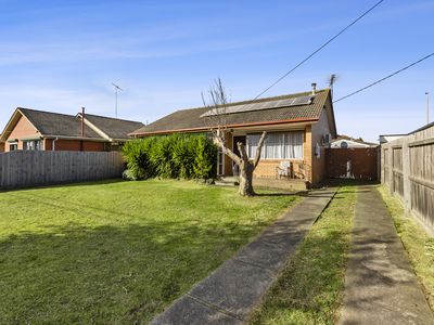 33 Mercury Crescent, Newcomb