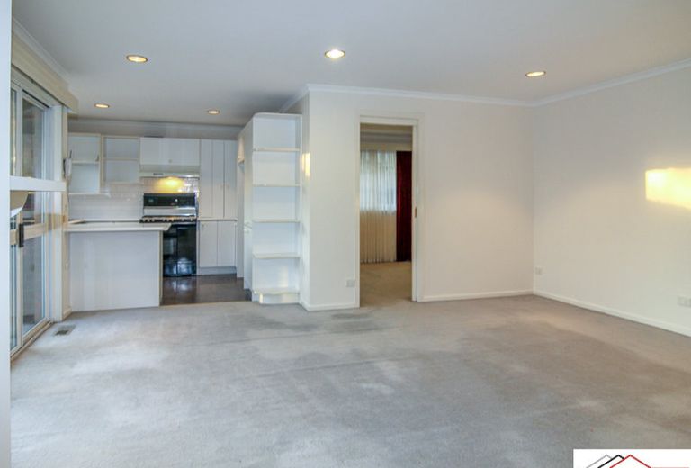17 Talbot Road, Mount Waverley
