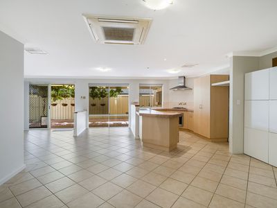 17 Coomer Elbow, South Guildford