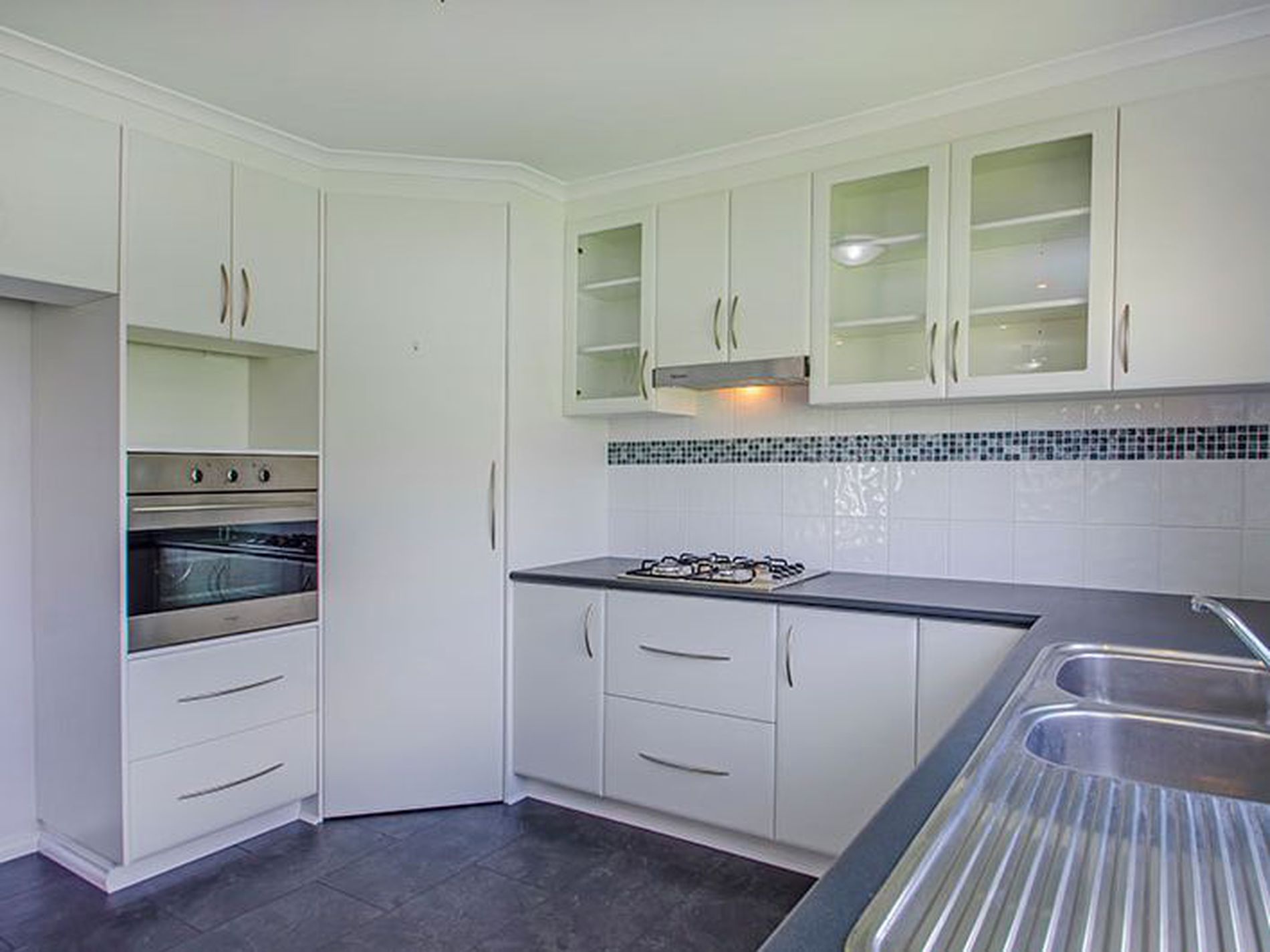 100B Campbell Street, Lamington