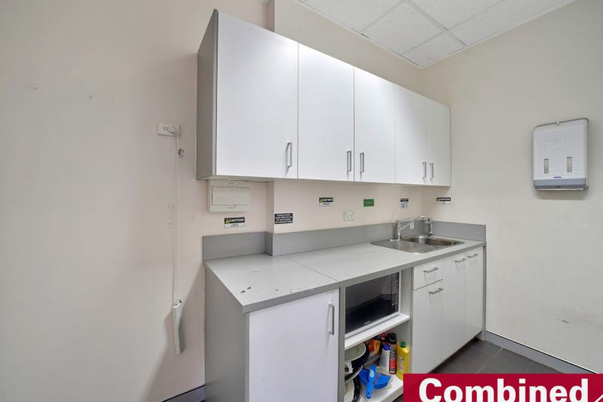 8-12/1 Centennial Drive, Campbelltown