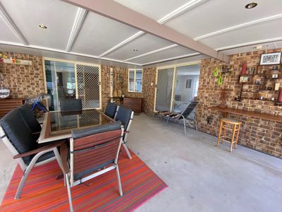 6 Deloraine Avenue, Urangan