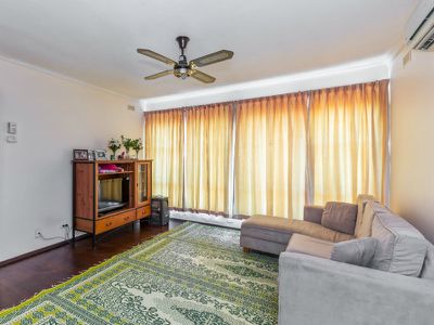 10 Centenary Crescent, Werribee