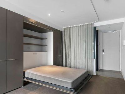 411 / 30-34 Bray Street, South Yarra