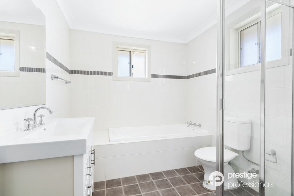 3 / 37-39 Swain Street, Moorebank
