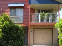 72 / 316  Long Street East, Graceville