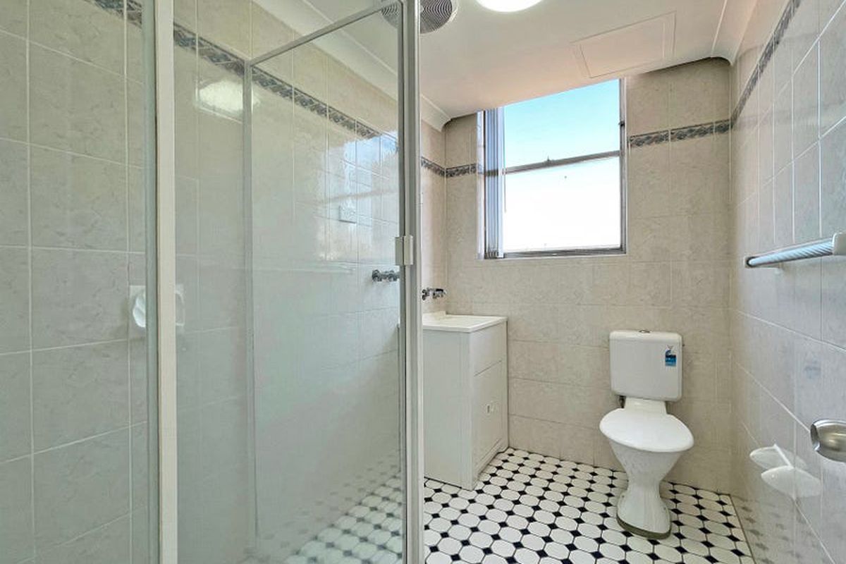 1 / 25 Lyons Street, Strathfield
