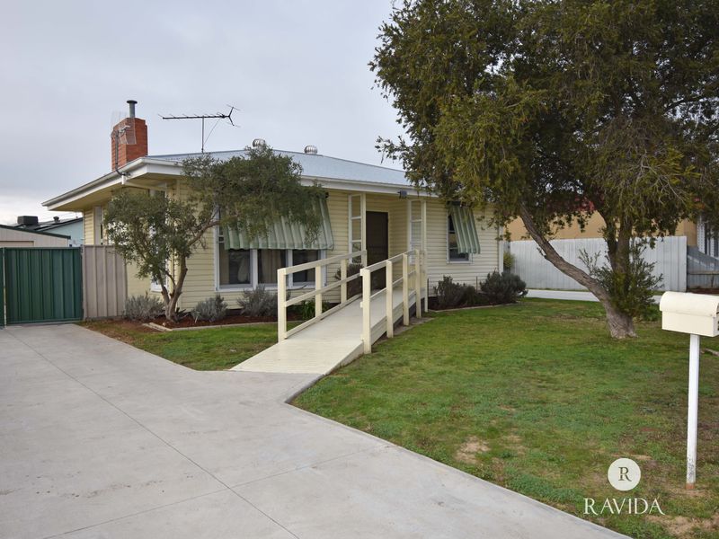 25 HIGGINS STREET, Wangaratta