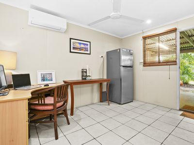 10 Tasman Circuit, Wagaman