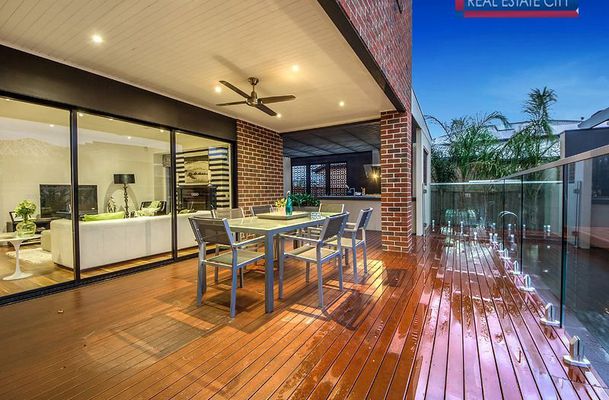 2 Firenze Road, Greenvale