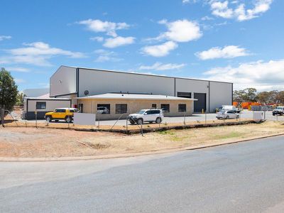 30 Percy Road, Broadwood