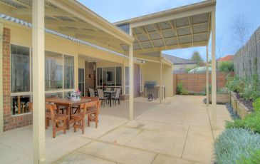 69 Fieldstone Blvd, Beaconsfield