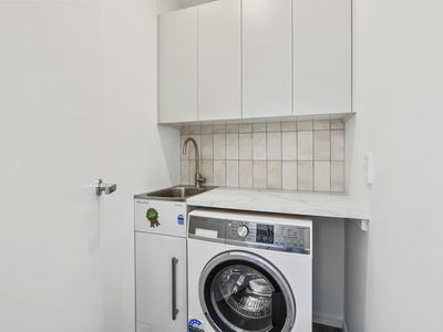 B / 74 London Street, Dunedin Central