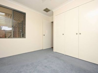 2/19 Albemarle Street, Scarborough