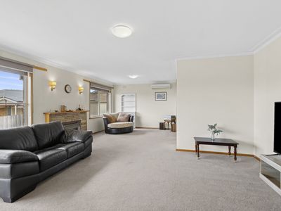 98 Kensington Road, Leopold