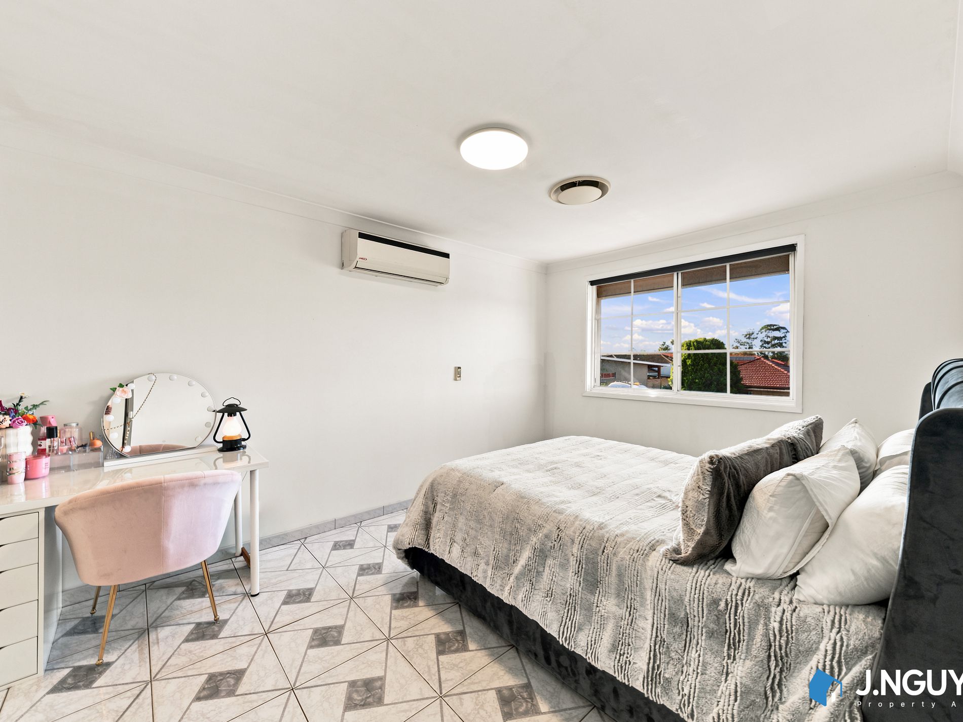41 & 41a Mimosa Road, Bossley Park