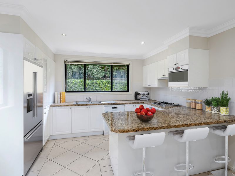 6 Tuscan Way, Glenwood