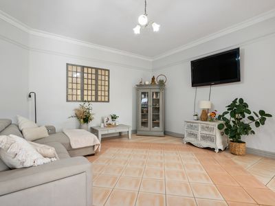 4 Chapman Drive, Somerville