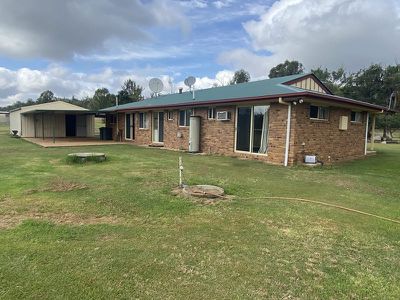 996 River Road, Kingaroy