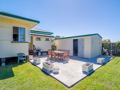 12 Hamer Street, Urangan