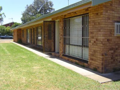 2 / 45 Hunter, Dubbo