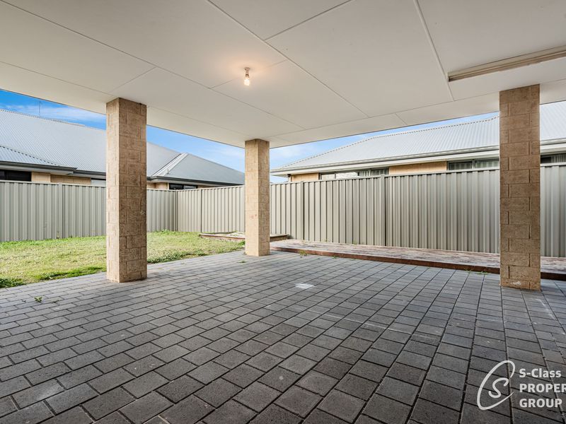 1 Albizia Grove, Byford