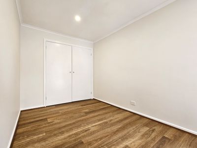 4 / 42 Greendale Road, Doncaster East