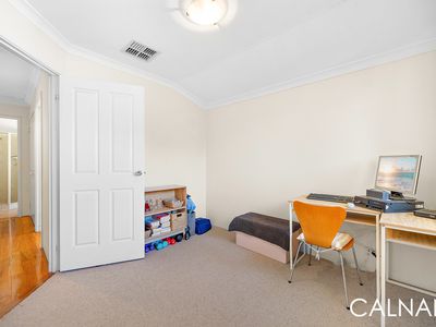 2A  Leeton Close , Halls Head