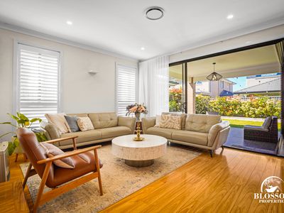 12 Loudon Parade, Marsden Park