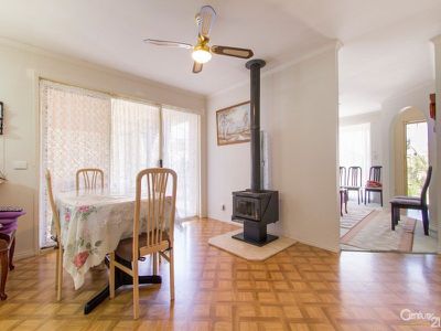 4 Burlington Chase, Hampton Park