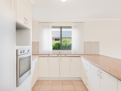 20 / 7 Lester Drive, Thornlie