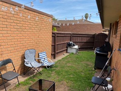 1 / 247 Greaves Street North, Werribee