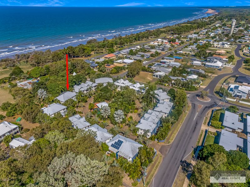 10 / 2 Sylvan Drive, Moore Park Beach