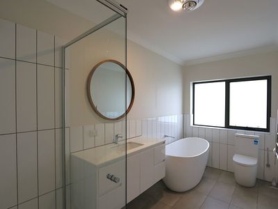 5846 Glenelg Highway, Worrolong