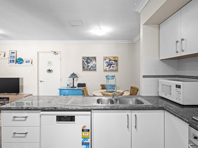 605 / 112 Mounts Bay Road, Perth