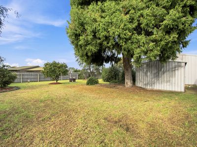 22 Helen Crescent, Sale