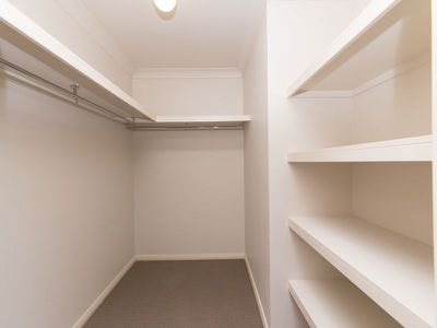 2 Shetland Avenue, Dubbo