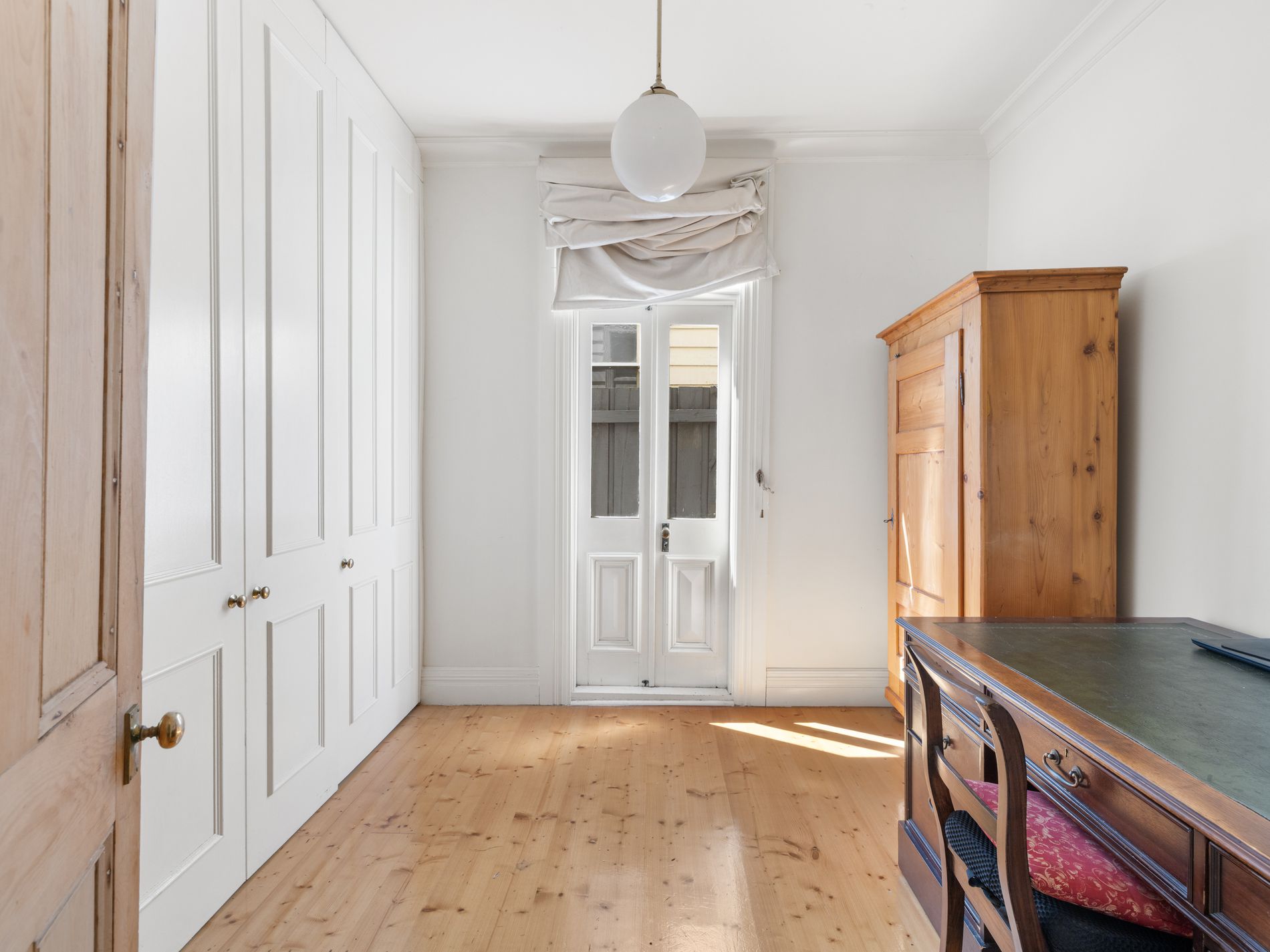 19 Railway Crescent, Williamstown