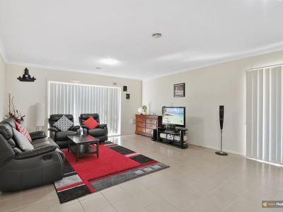 84 Calais Circuit, Cranbourne West
