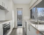 3 / 4 Thadoona Street, Crace