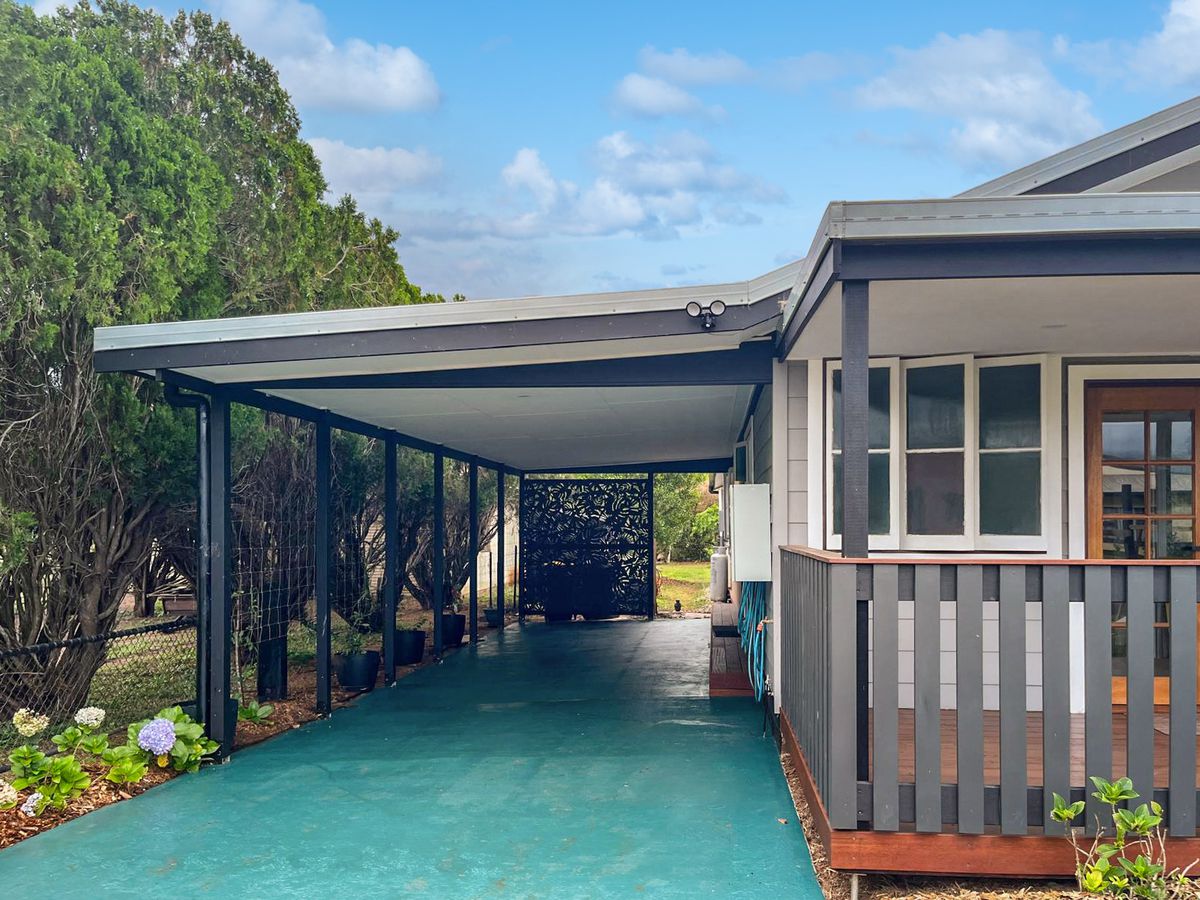 50 Golf Links Road, Atherton