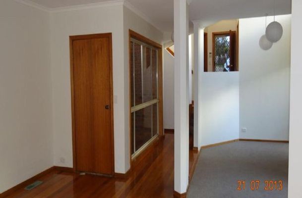 2 / 7 Hawick Court, Greenvale