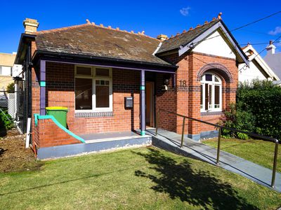 18 Robert Street, Ashfield