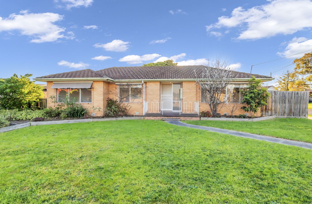 5 Harcourt Crescent, Gladstone Park