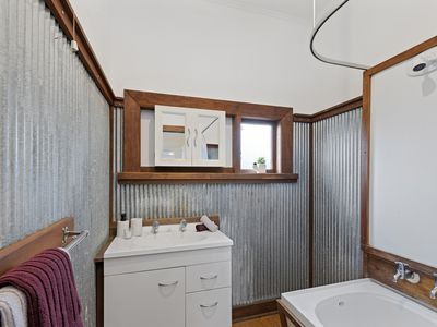 33 Sylvan Street, Hillmorton