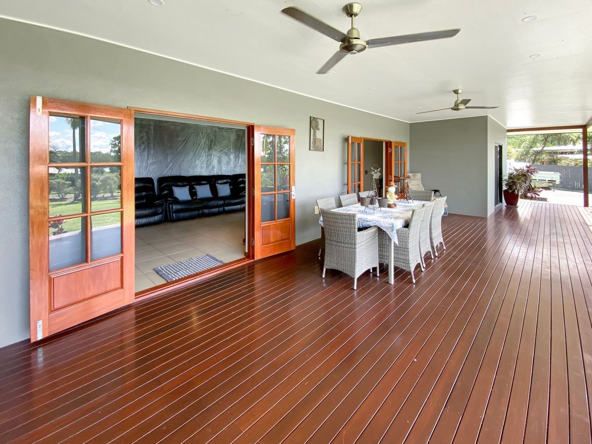 2 Larfield Close, Atherton